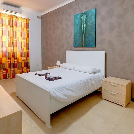 Modern 2 Bedroom Maisonette In Central Сліма Екстер'єр фото