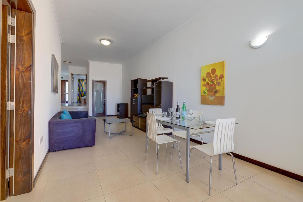 Modern 2 Bedroom Maisonette In Central Сліма Екстер'єр фото