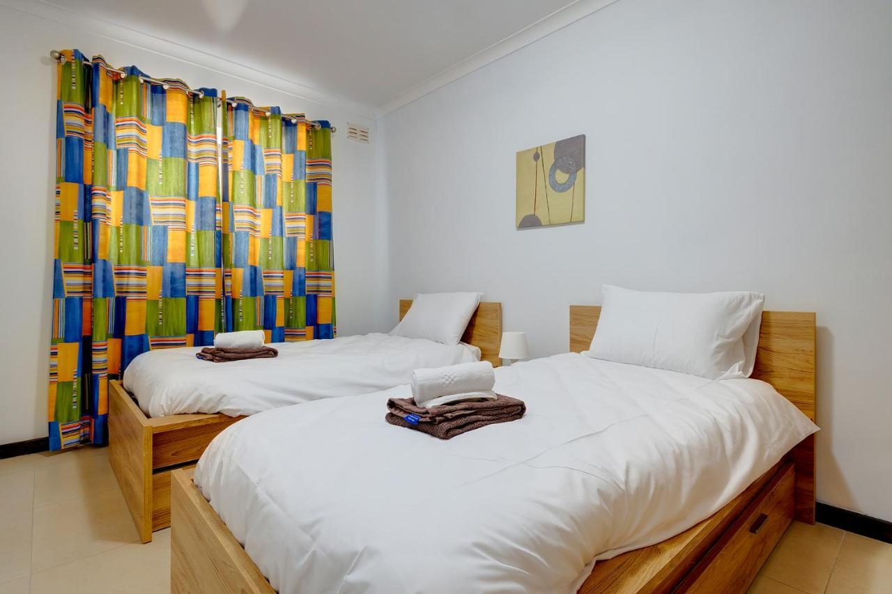 Modern 2 Bedroom Maisonette In Central Сліма Екстер'єр фото