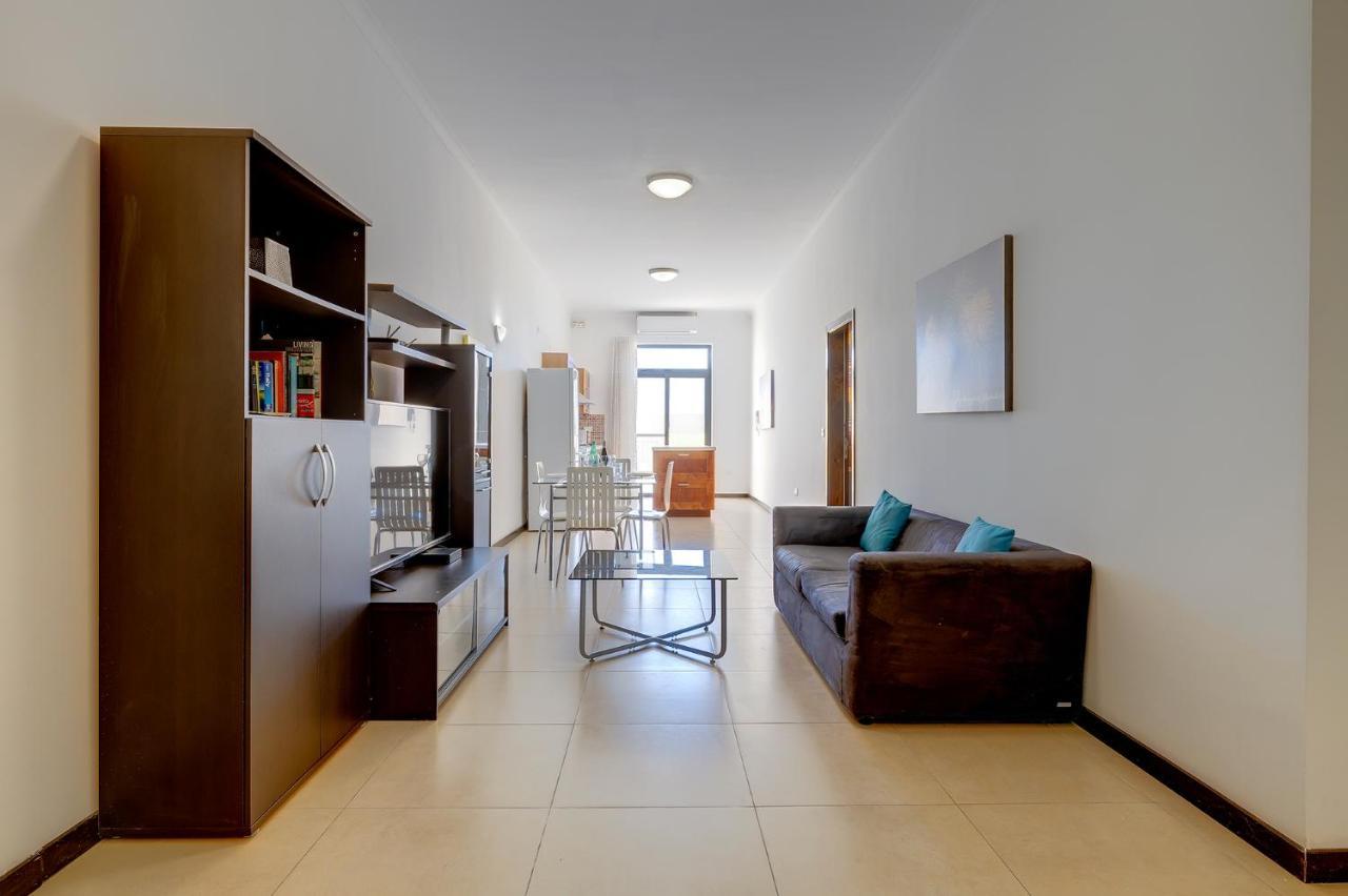 Modern 2 Bedroom Maisonette In Central Сліма Екстер'єр фото
